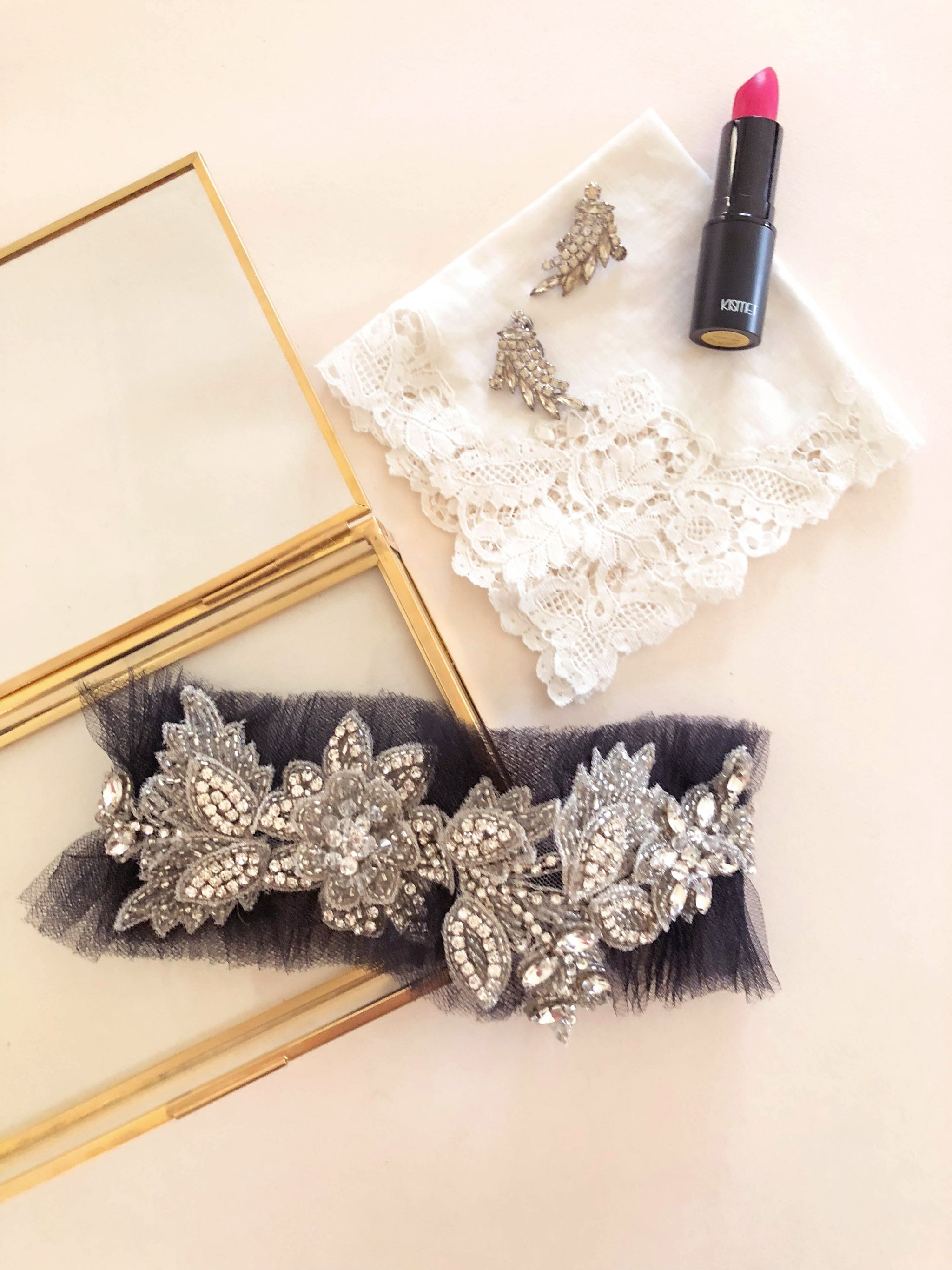 Heirloom Glass Garter Box - Mamie + James Heirloom Glass Garter Box - Mamie + James